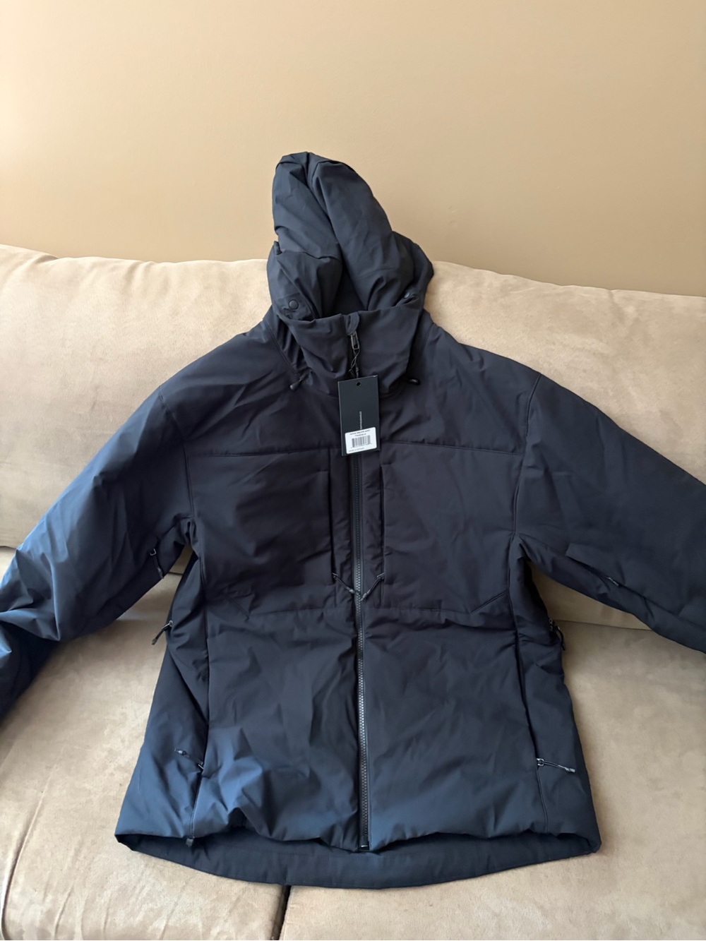 NWT Ten Thousand Men’s Tactical Insulated Jacket - size Medium - Black